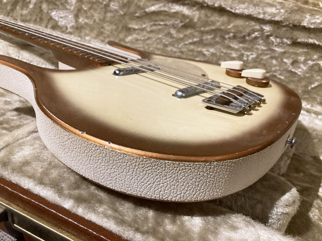 Danelectro #4423 Longhorn Bass 1960s（ビンテージ）【楽器検索