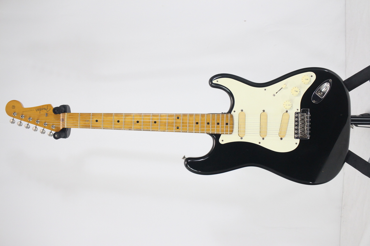 上位モデル Fender Japan ST57-95 ストラト ラッカー塗装 Yahoo!オークション - ラッカー塗装 Fender Japan Stratocaster