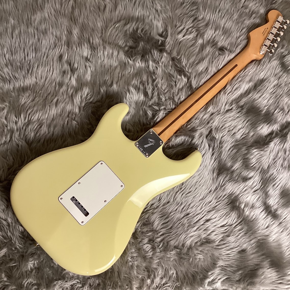 Fender Player II Stratocaster Hialeah Yellow エレキギター ストラト