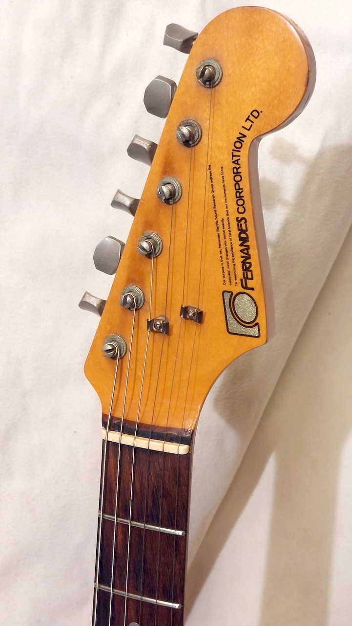 Fernandes ’79 FST-60 石ロゴ ストラトキャスター Fernandes '79 FST-60 石ロゴ ストラトキャスター - メルカリ