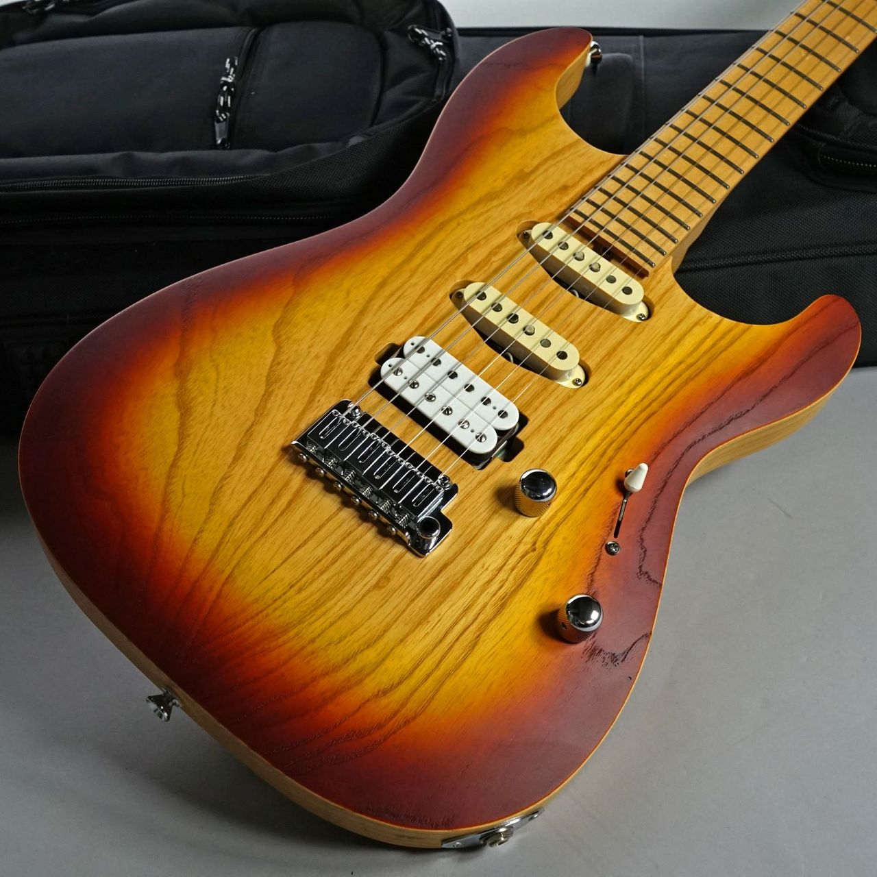 SAITO GUITARS S-622 中古 重量3.17Kg（中古/送料無料）【楽器検索