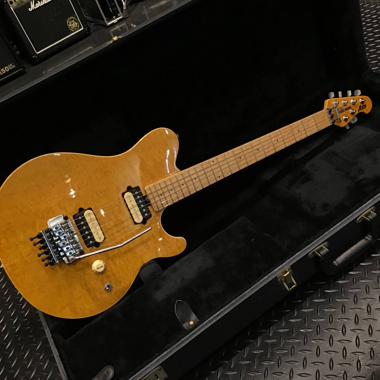 MUSIC MAN 【委託品】AXIS / GOLD TRANS TREM MAPLE 98年製【約3.57Kg】（中古）【楽器検索デジマート】