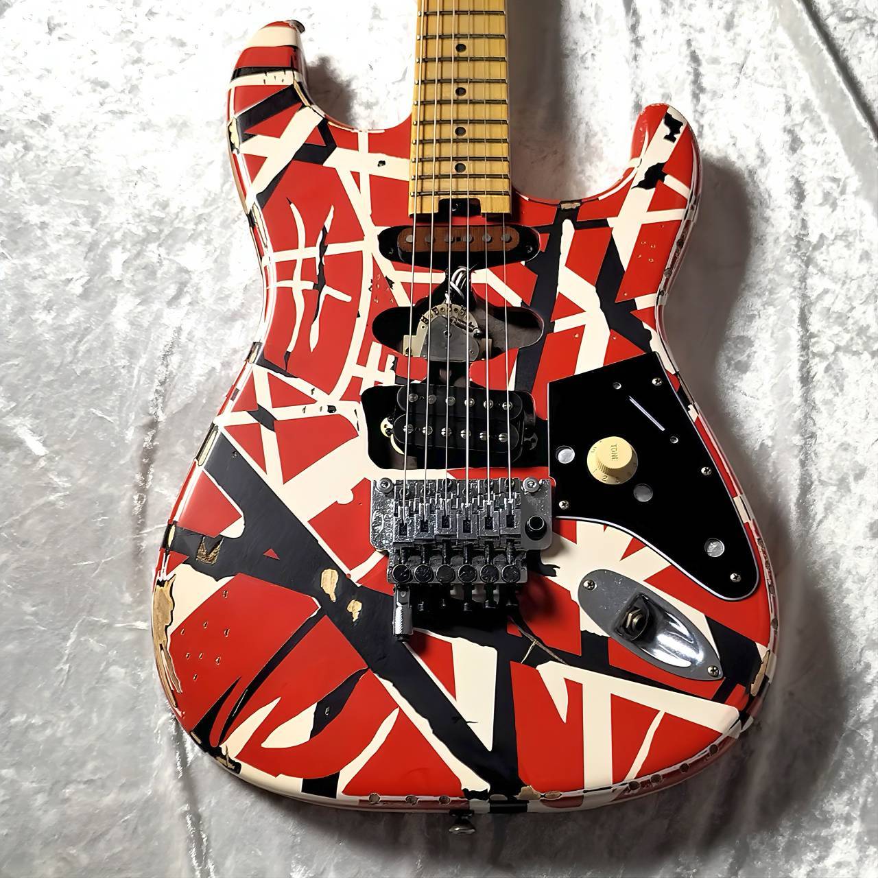 EVH Striped Series Frankenstein Frankie エドワード・ヴァン