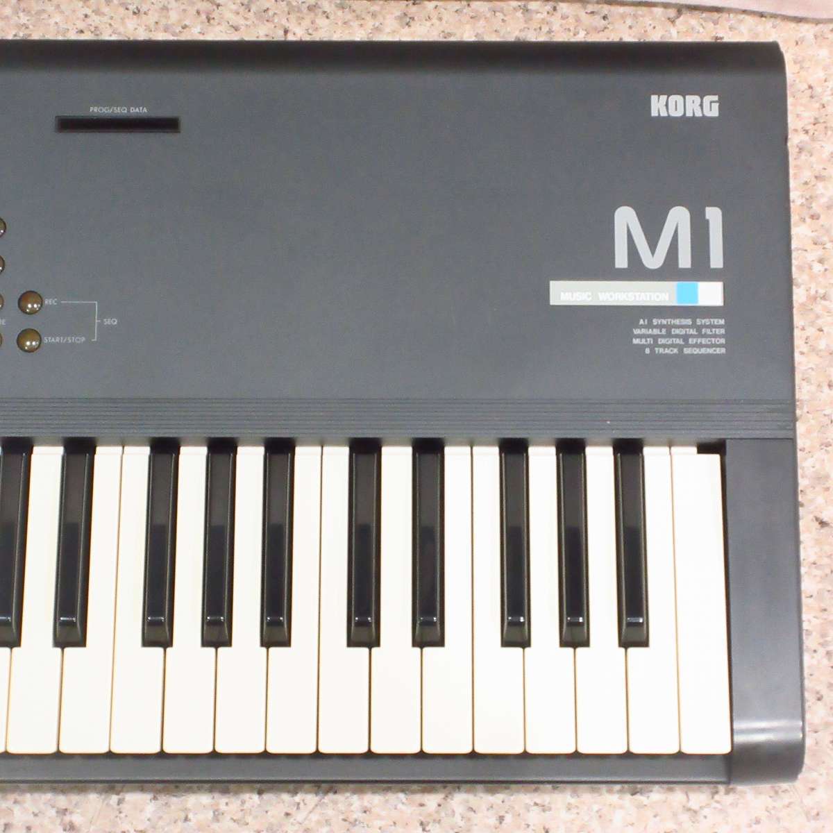 KORG M1 