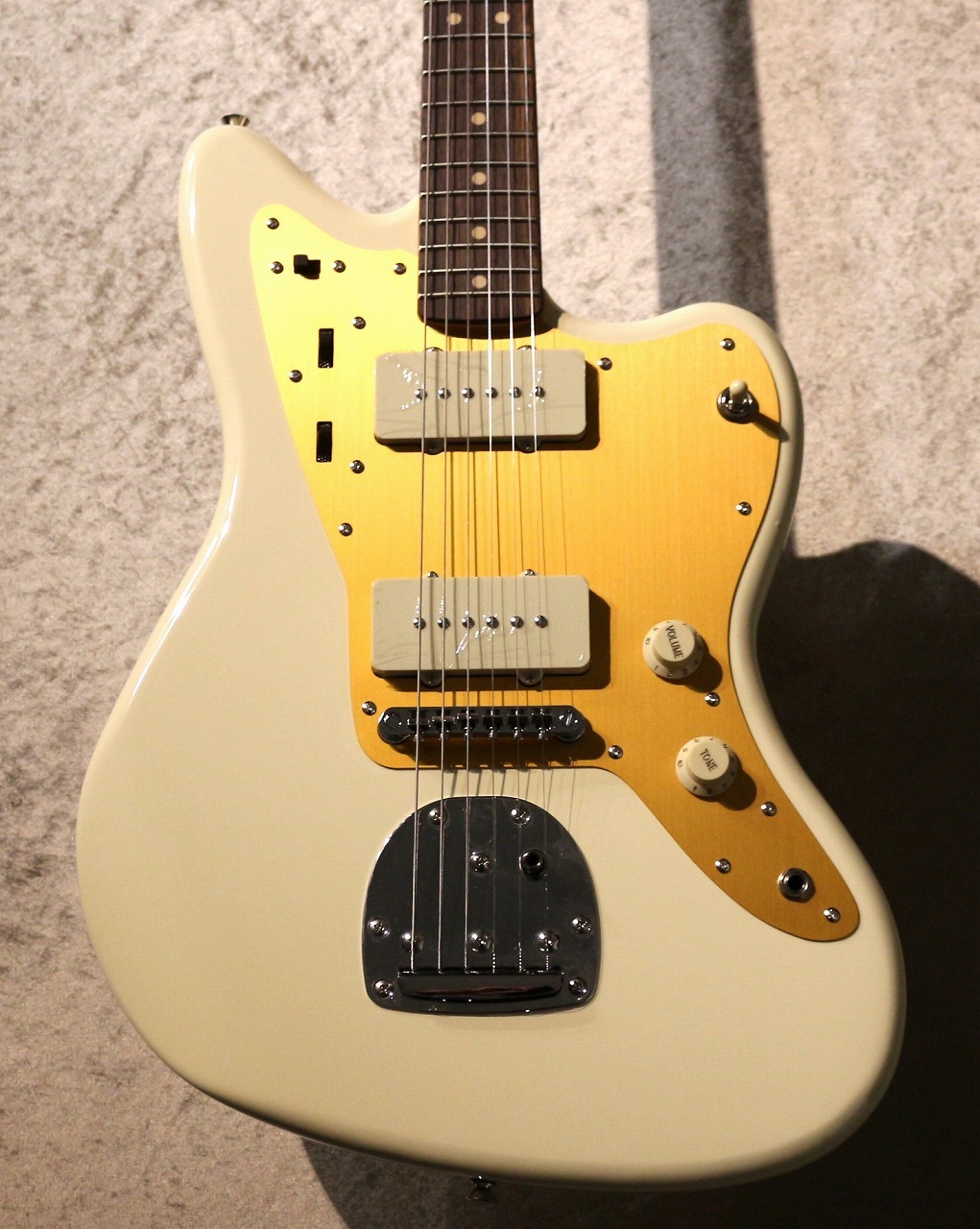Squier Jazzmaster 13年製初期モデル　Jマスシスモデル Squier by Fender J Mascis Jazzmaster Vintage White エレキ