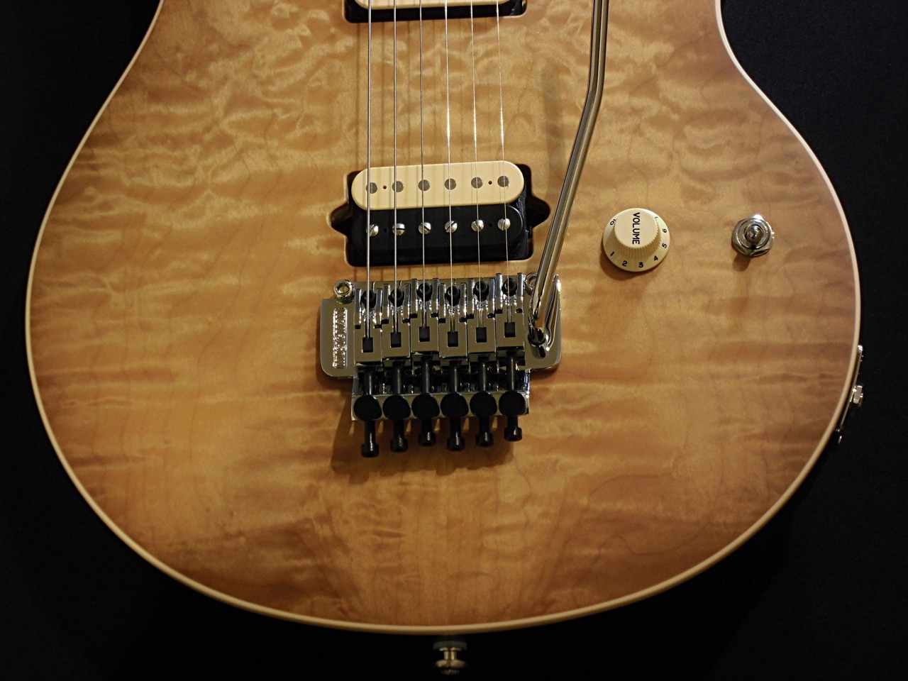 MUSIC MAN AXIS Honey Pot Quilt【良杢ネック】【アウトレット特価