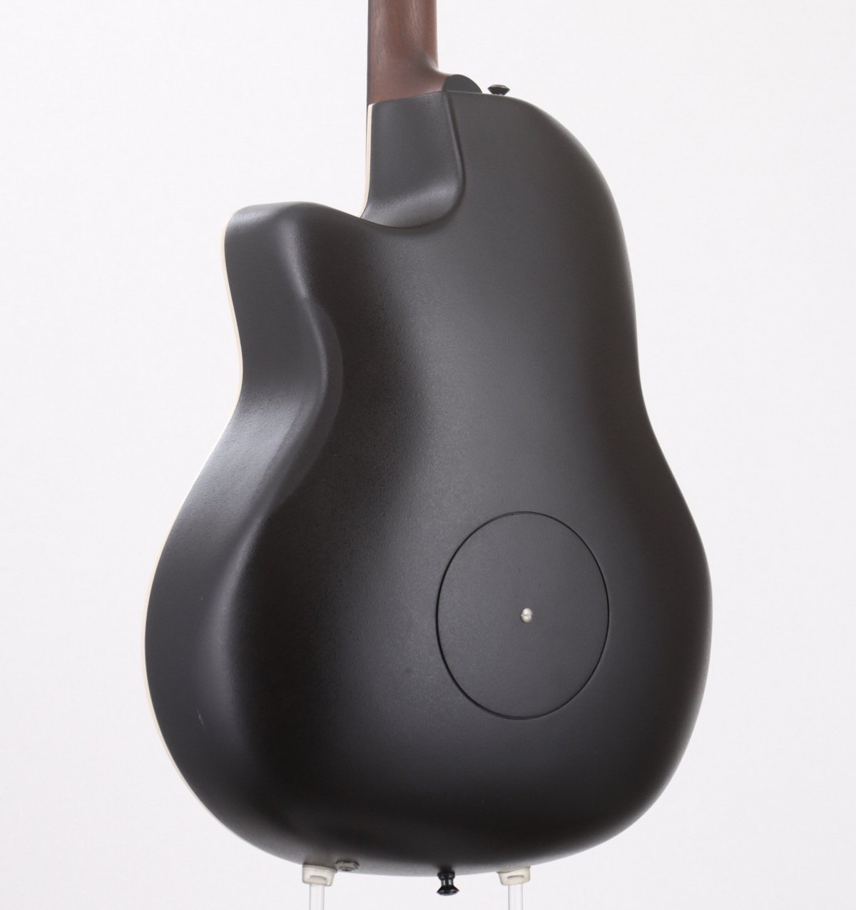 Ovation 6768 Elite Standard ハードケース付き