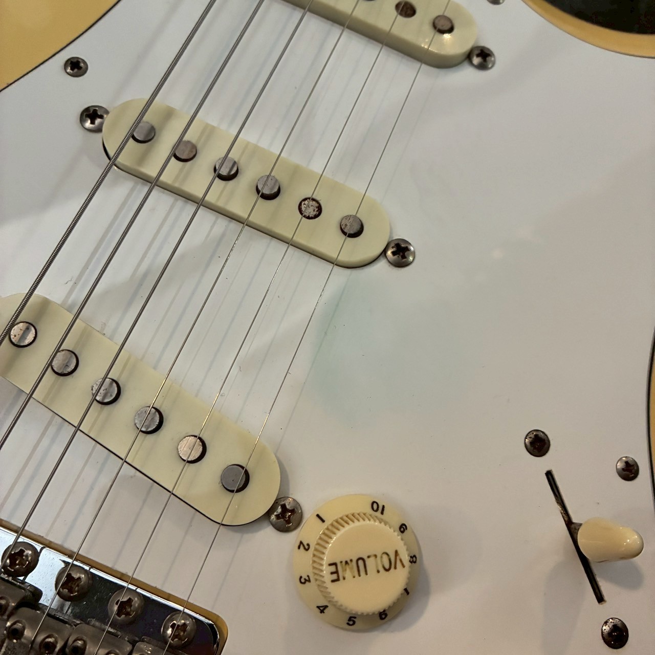 Fender Japan ST68-185YM YWH Yngwie Malmsteen Model 1999年製