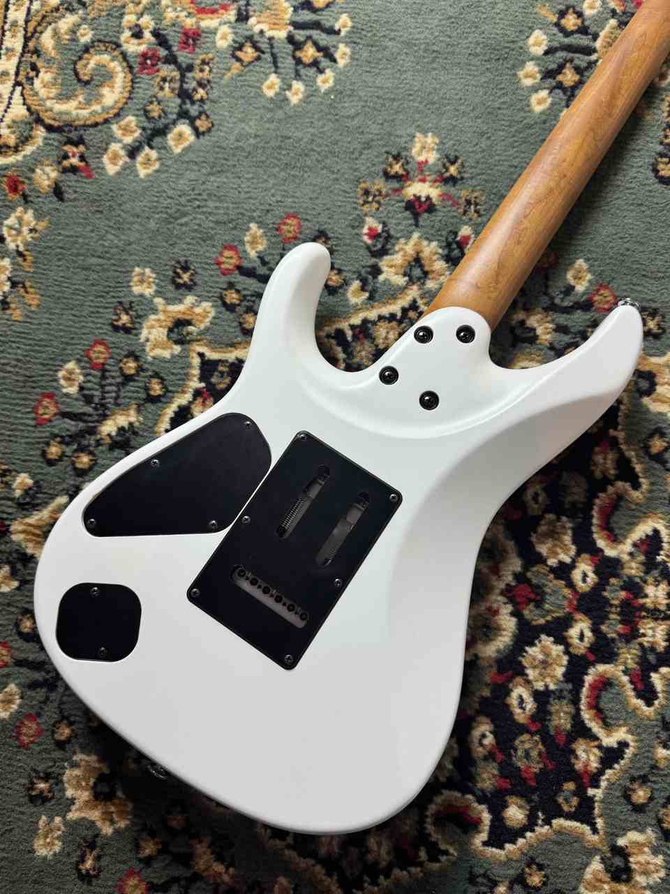 ギター Ibanez AZ2402 PWF Ibanez AZ2402 PWF （新品）【楽器検索デジマート】