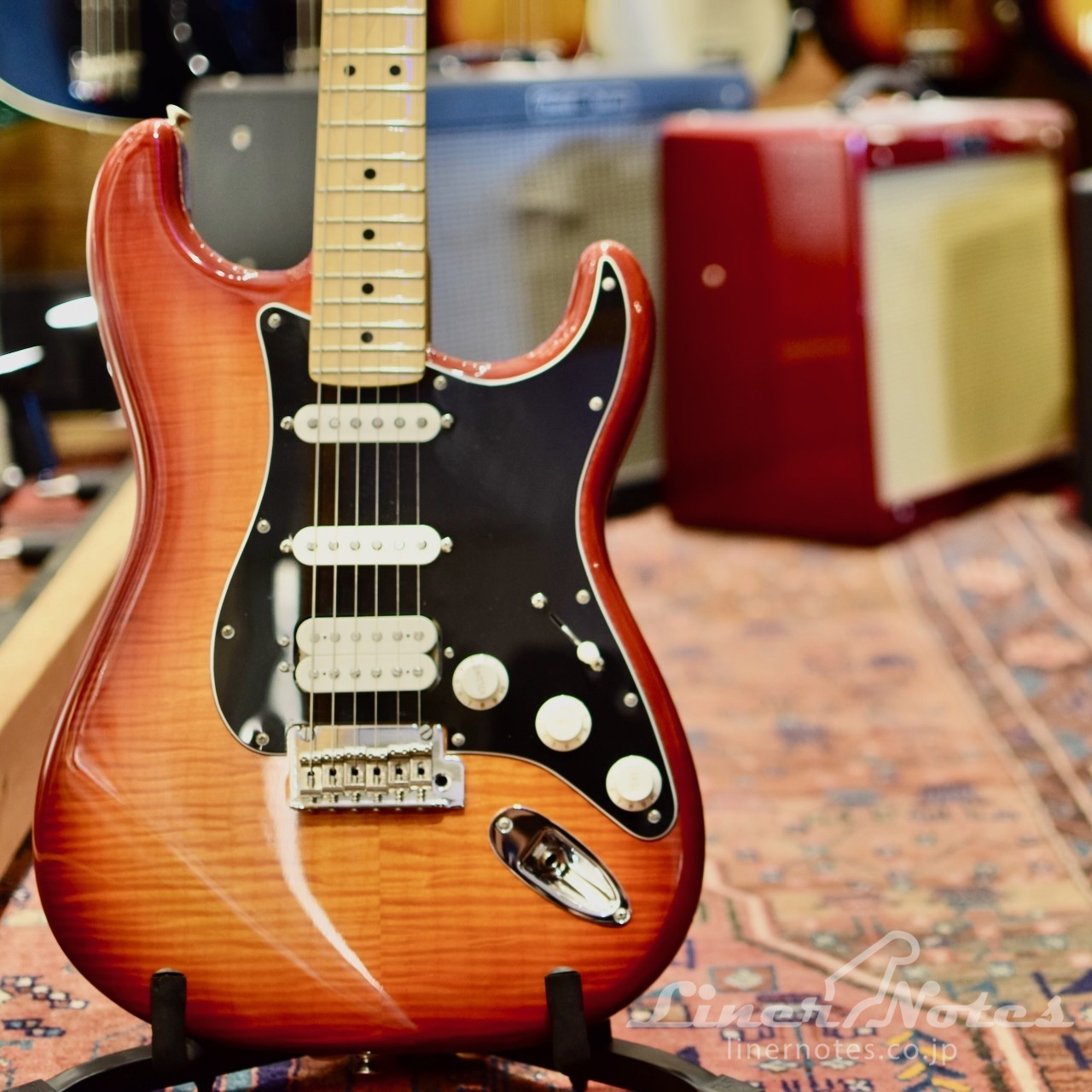 Fender 2019 Player Stratocaster HSS Plus Top (Aged Cherry Burst