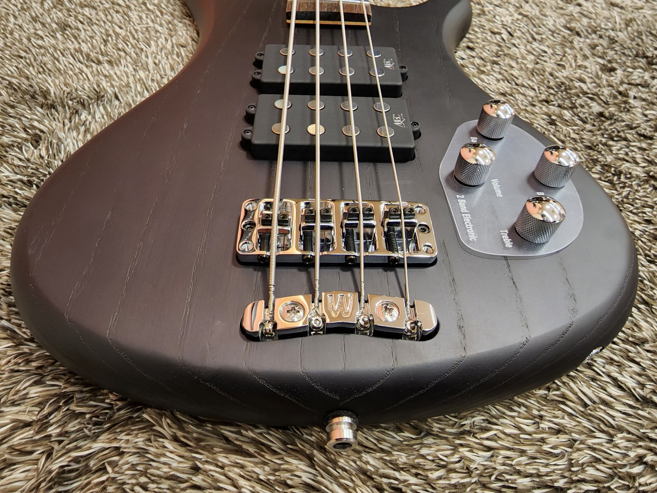 Warwick RockBass Corvette 
 4st Nirvana Black Transparent Satin