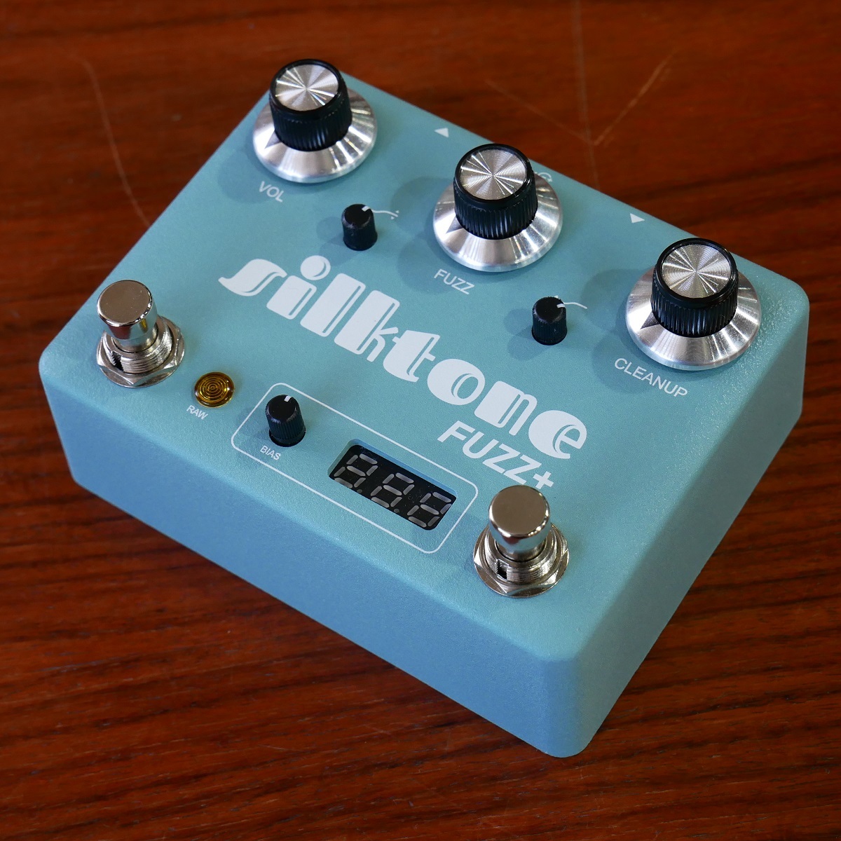 【出品本日まで】Silktone FUZZ シルクトーン Silktone Fuzzについて話さない？ : r/guitarpedals