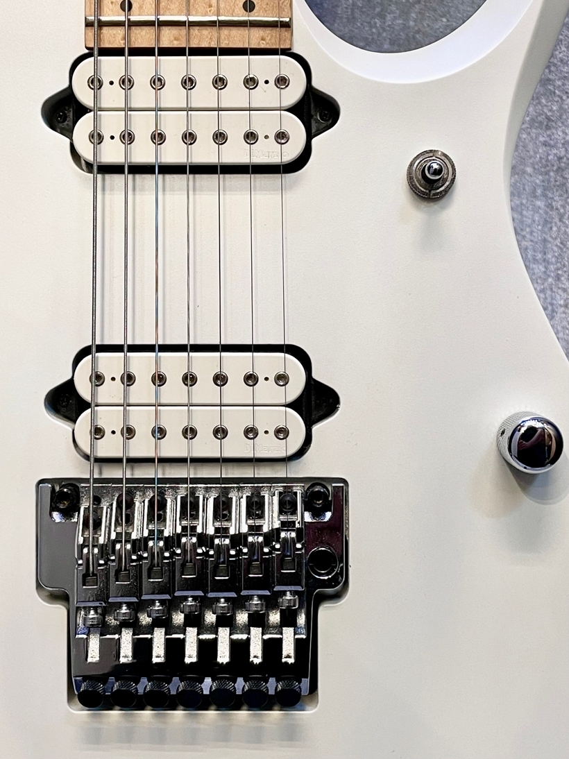 Ibanez Prestige RGD3127 -PWF Pearl White Flat- 2018年製【7弦