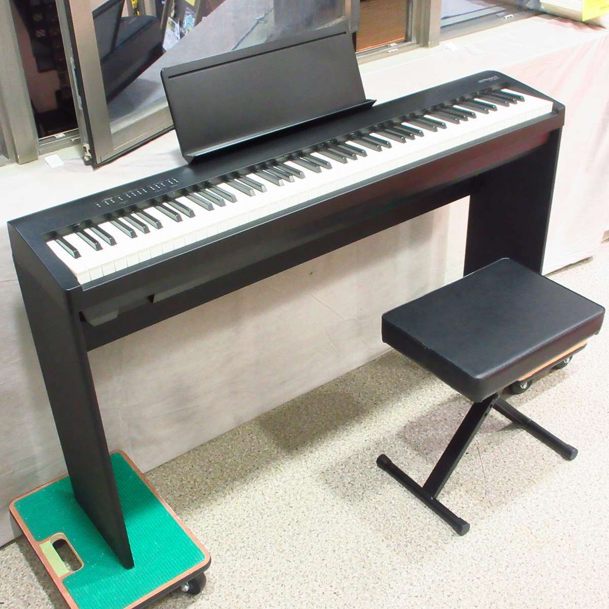 Roland FP-30X スタンド＆ピアノ椅子&ペダル付き 【横浜店】（中古 
