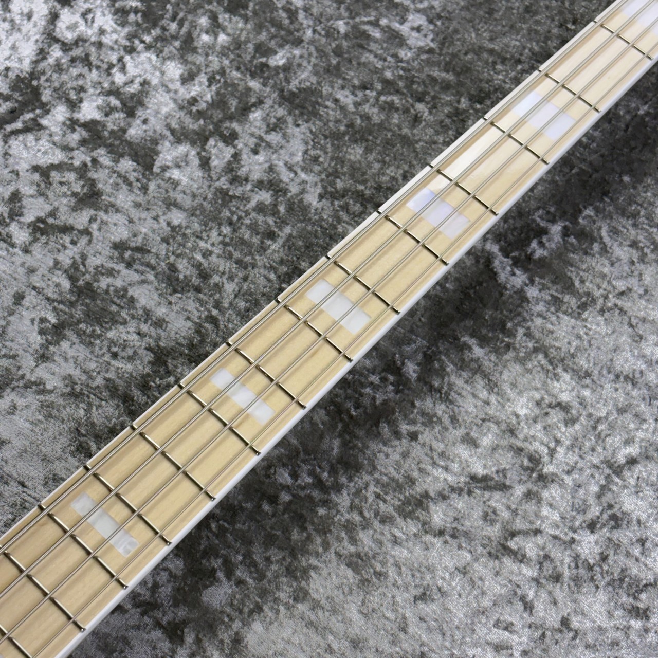 Fender FSR-C MIJ TraditionalⅡ70s Jazz Bass - Black -【4.75kg