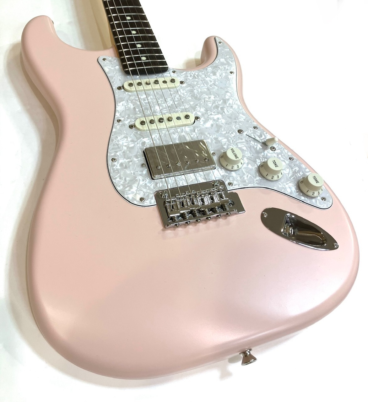 Fender Made in Japan FSR Hybrid II Stratocaster HSS / Satin Shell
