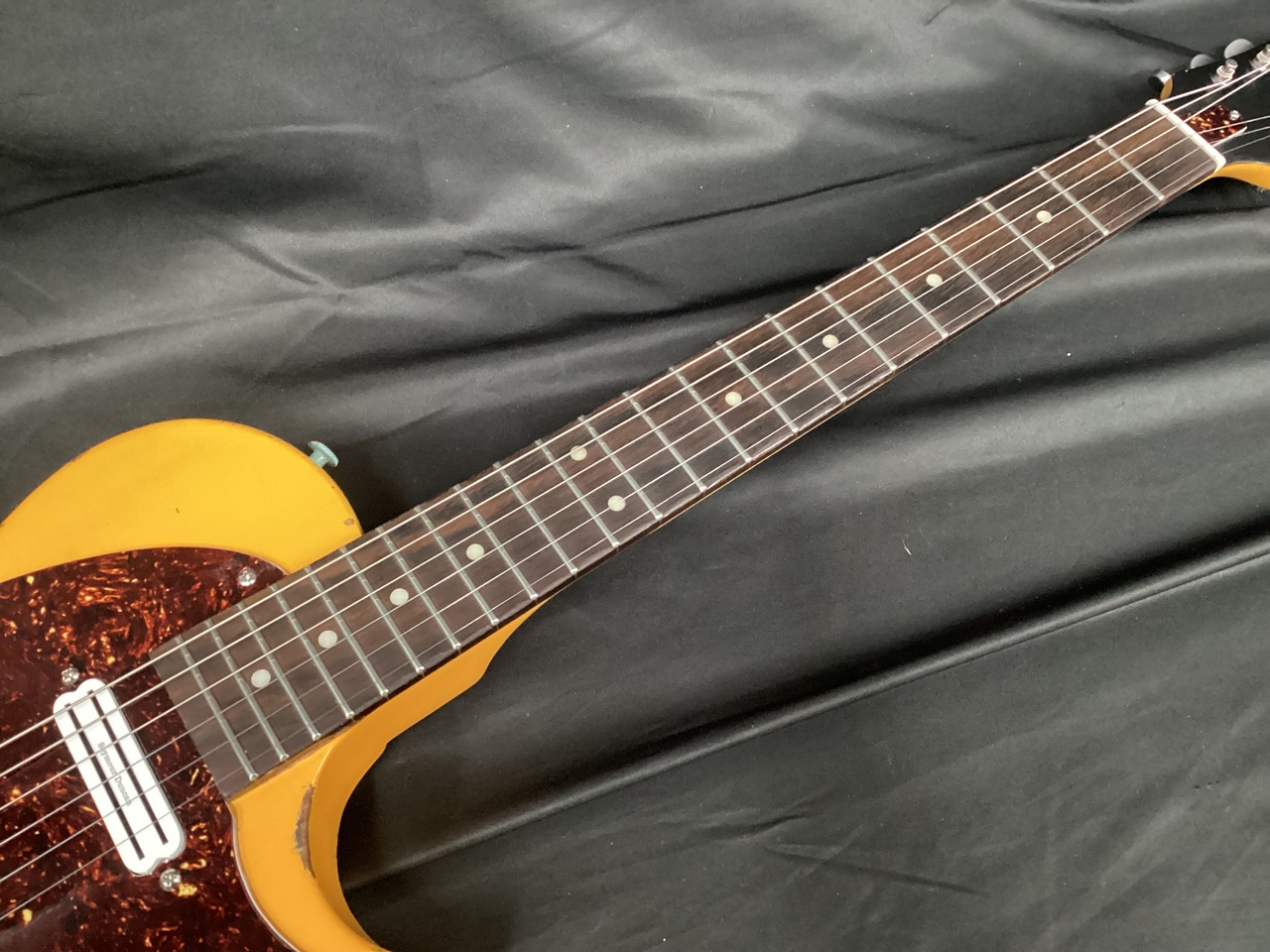 Vintage Guitars V120 ProShop Unique Angry Mustard ( ヴィンテージ