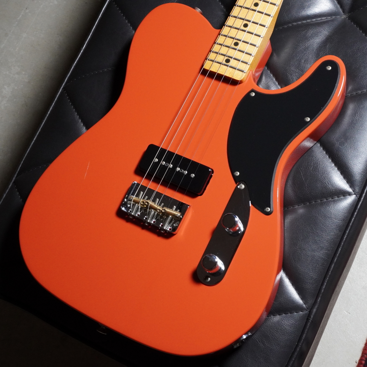 Fender Noventa Telecaster Fiesta Red（中古）【楽器検索