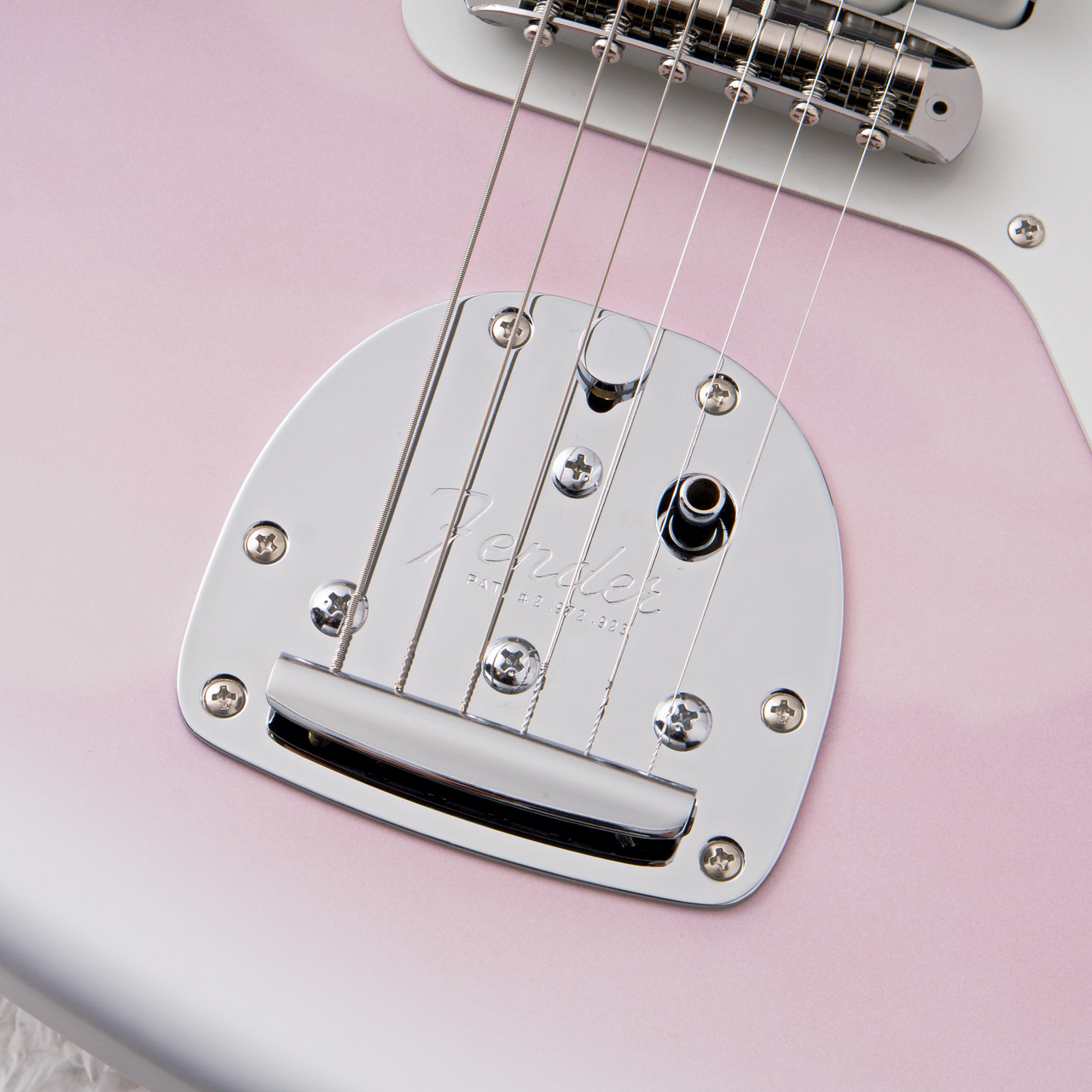 Fender 2026 Made in Japan Hybrid II Jazzmaster Misty Satin Pink