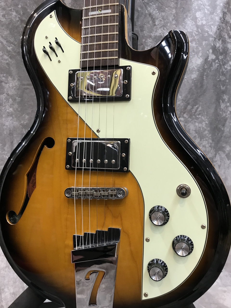 ギター Italia Guitars MONDIAL CLASSIC Italia Guitars Mondial Classic（中古）【楽器検索デジマート】