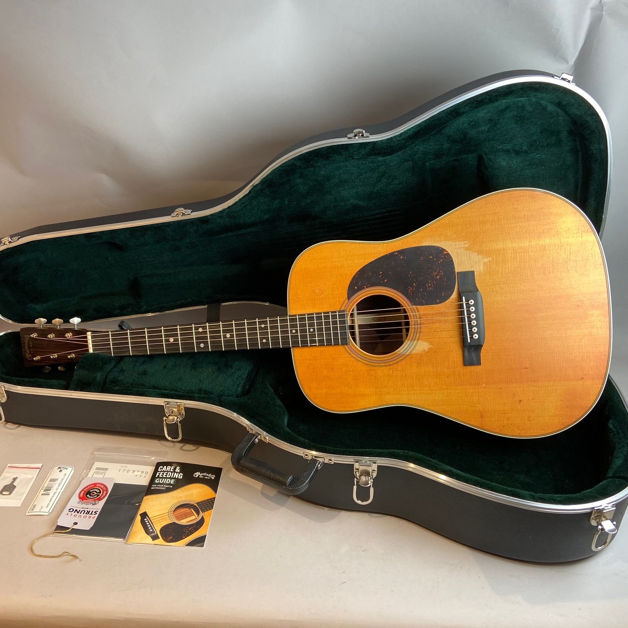 Martin Martin D-28 Street Legend 2022年 美品【レフティ改造品】（中古/送料無料）【楽器検索デジマート】