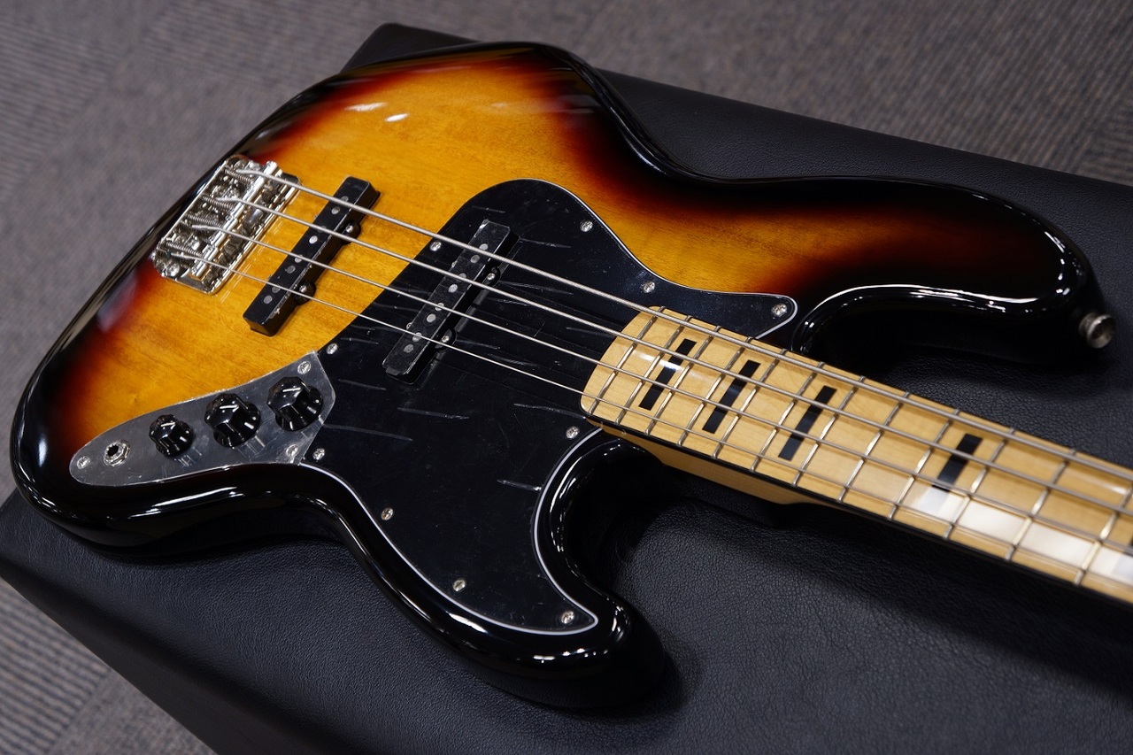 Squier Jazz Bass サンバースト 4弦 エレキベース サンバースト 4弦