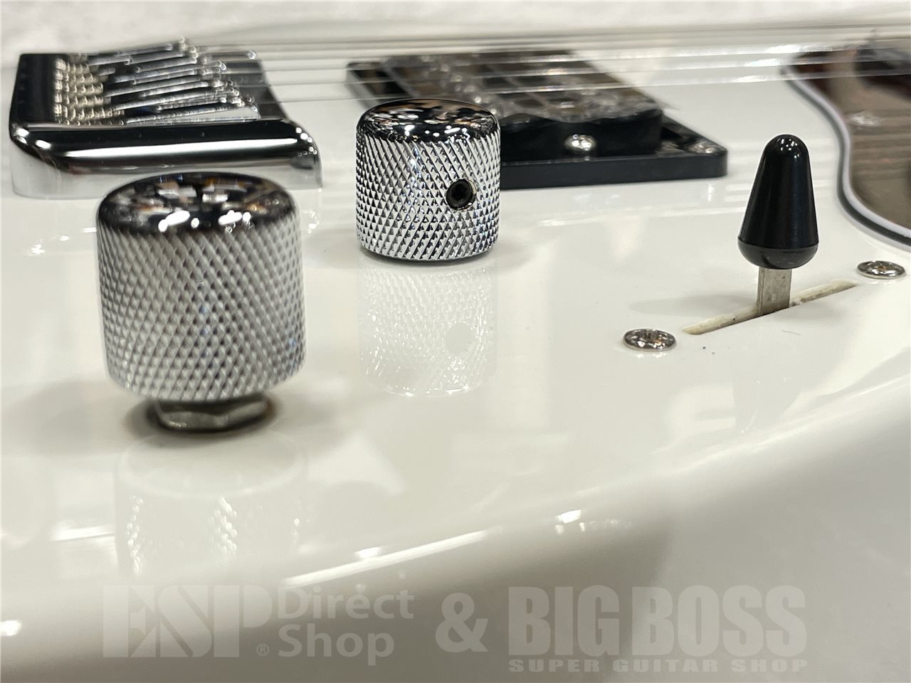 ギター grass roots G-THROBBER-DX / Snow White G-THROBBER-DX | ESP GUITARS