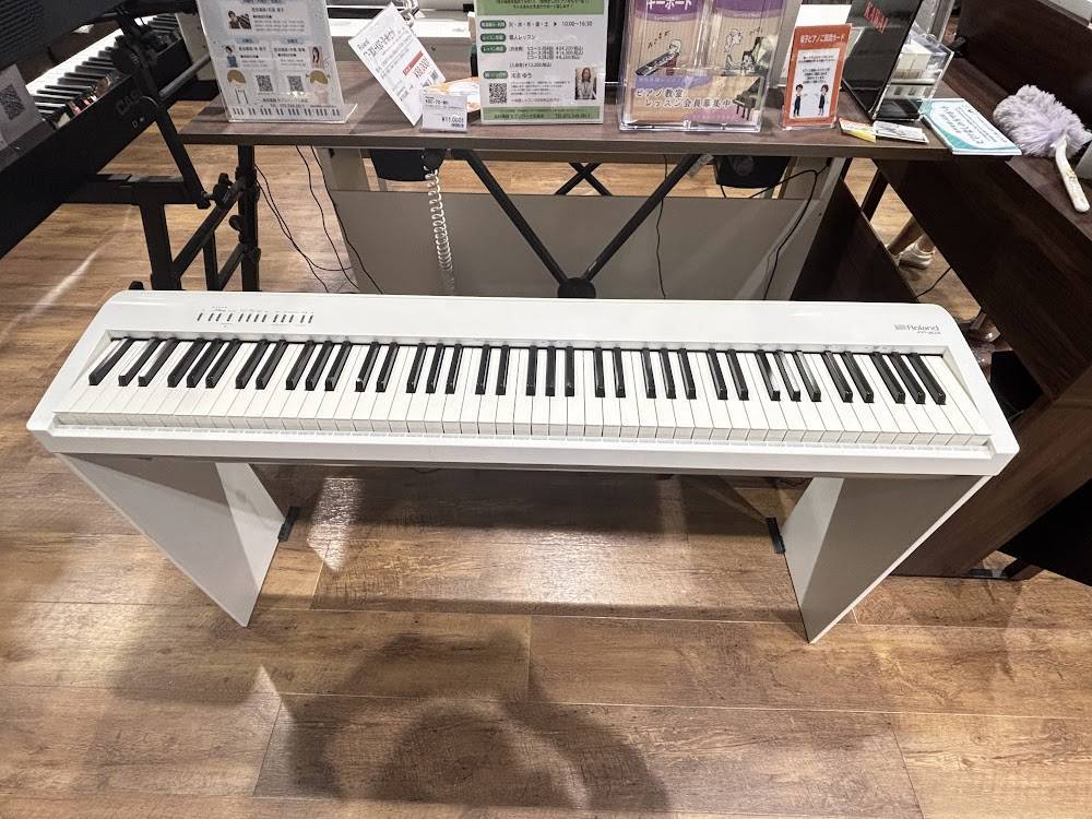 Roland FP-30X WH + KSC-70‐WH （卓上電子ピアノとスタンドセット