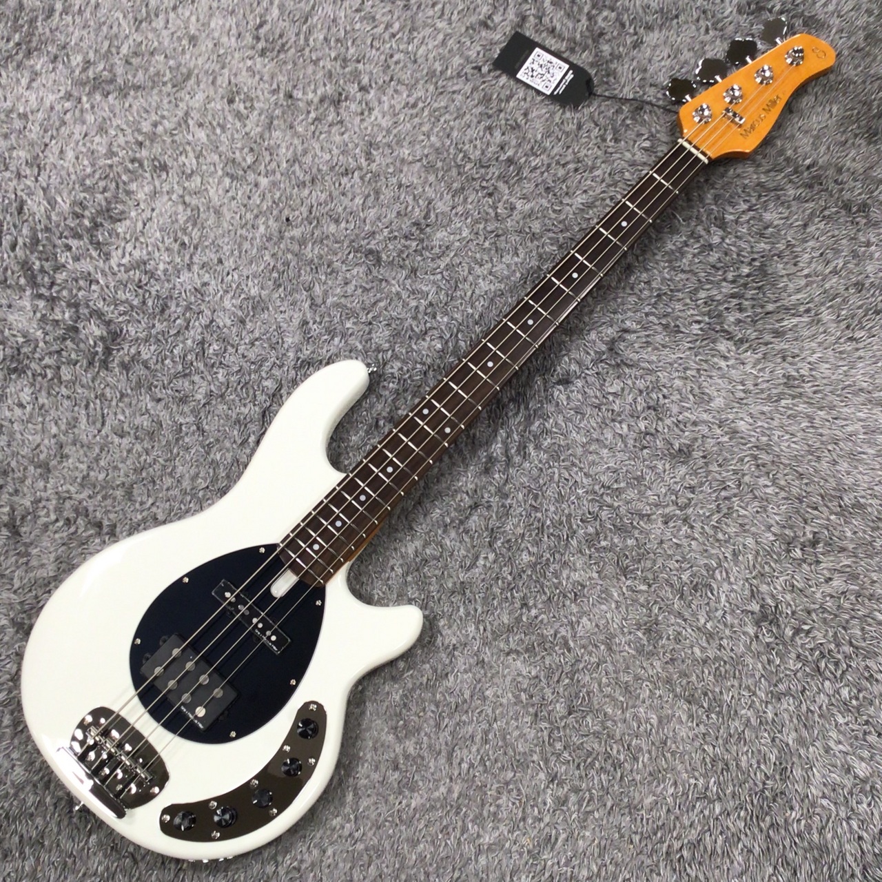 Sire Marcus Miller Z7 4-String AWH (Antique White) 【2024年最新