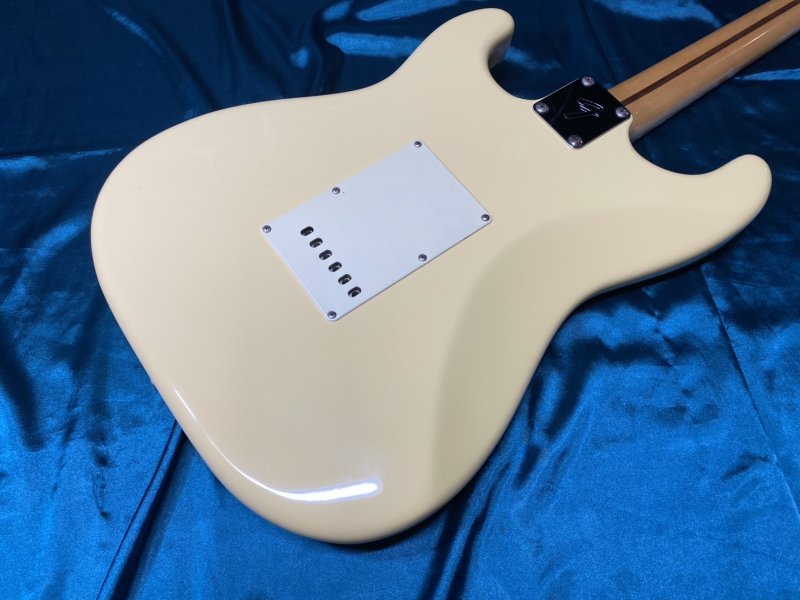 現状品 Fender Japan YJM USAネック Fender Japan ST-YJM Yngwie Malmsteen Signature（中古）【楽器検索