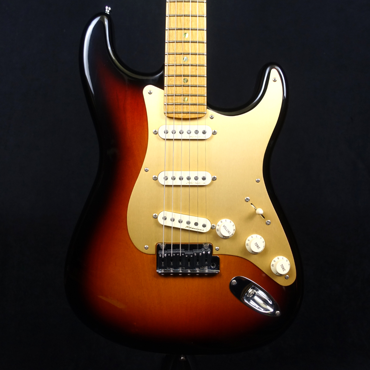 Fender Custom Shop Classic Player Stratocaster 3-Tone Sunburst  2005（中古）【楽器検索デジマート】