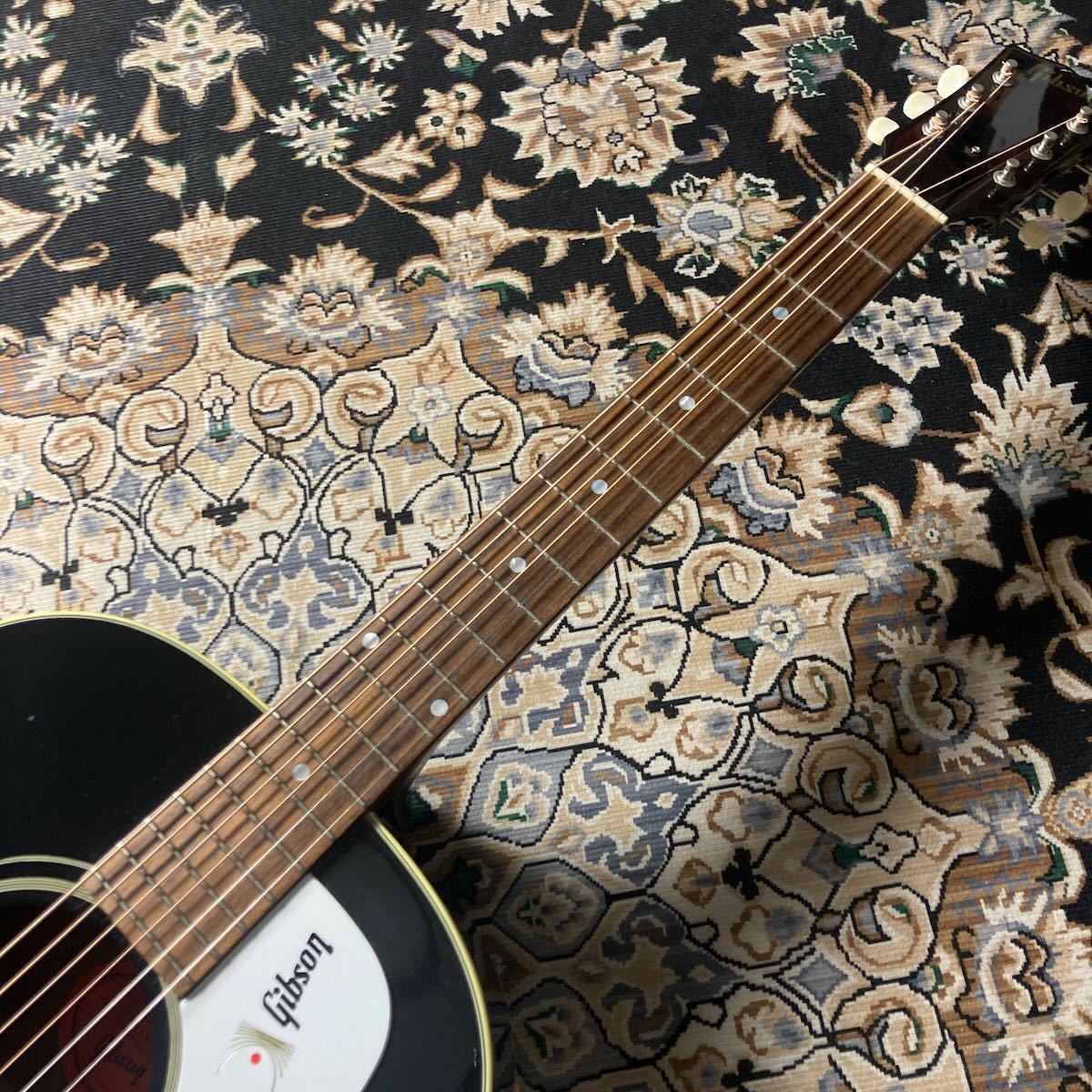 Gibson 1960s J-45 Original Ebony 2022 w/ Ceramic Adjustable Saddle