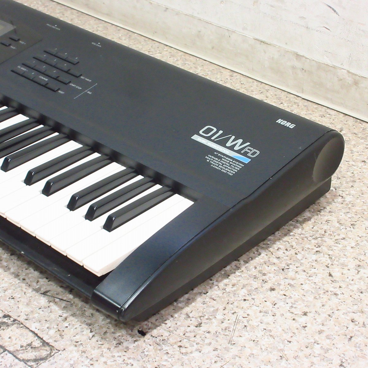 KORG 01/W FD -SMF- 