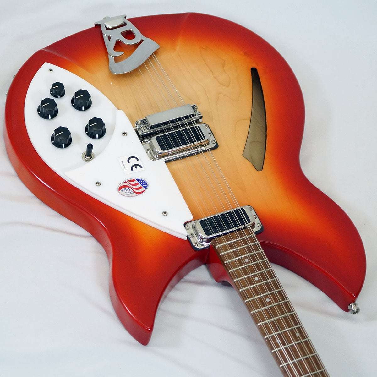 Rickenbacker Model 330/12 Fireglo [12弦モデル]（新品）【楽器
