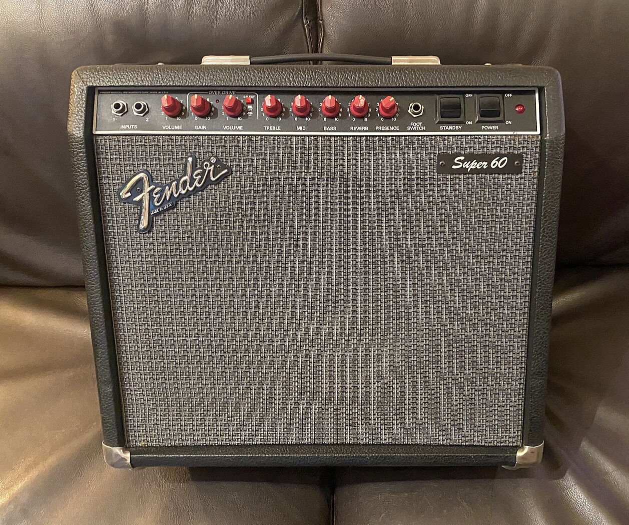 Fender エレキ　レッド　アンプ付 Fender SUPER 60 （中古）【楽器検索デジマート】