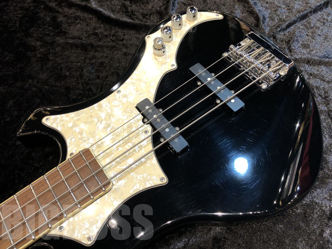 GrassRoots G-RF-62ガゼットレイタモデル エレキベースブラック GrassRoots G-RF-62【BLACK】（中古/送料無料）【楽器検索