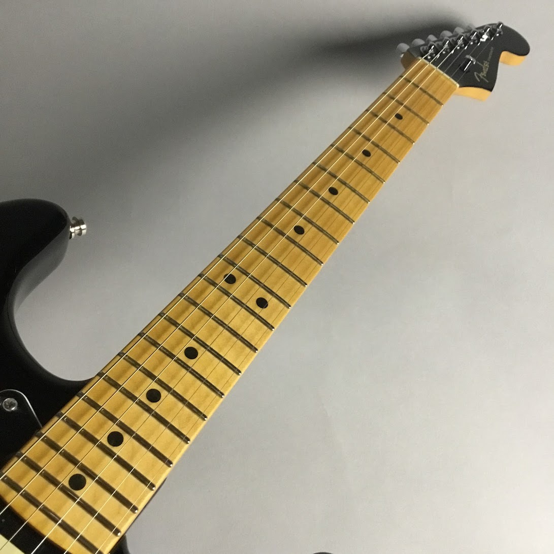 Fender Fender American Ultra Luxe Stratocaster, Maple Fingerboard 