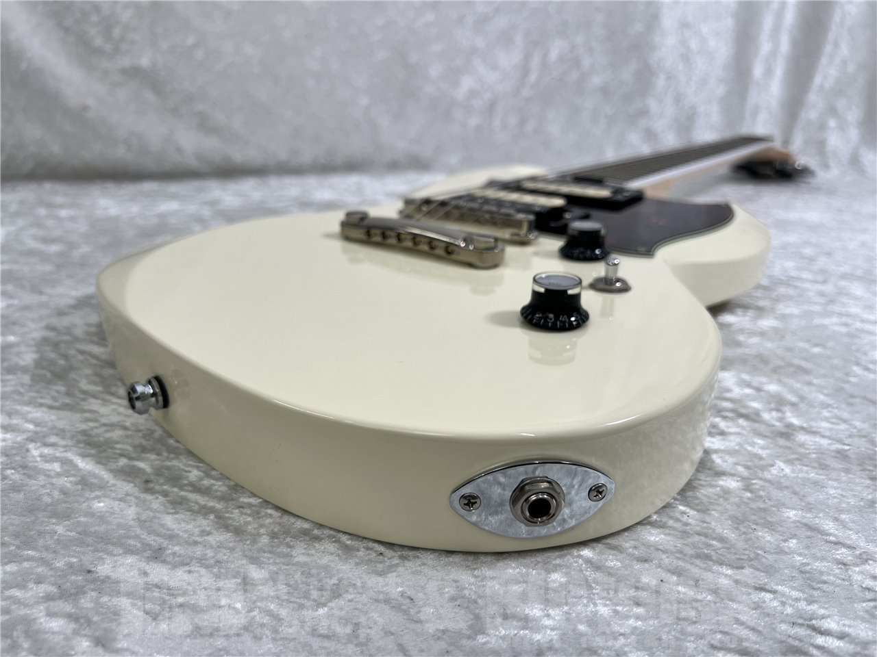 Daniel Edwardsさん専用.4 EDWARDS E-LP-CTM White エレキギター エドワーズ 【 そよら成田