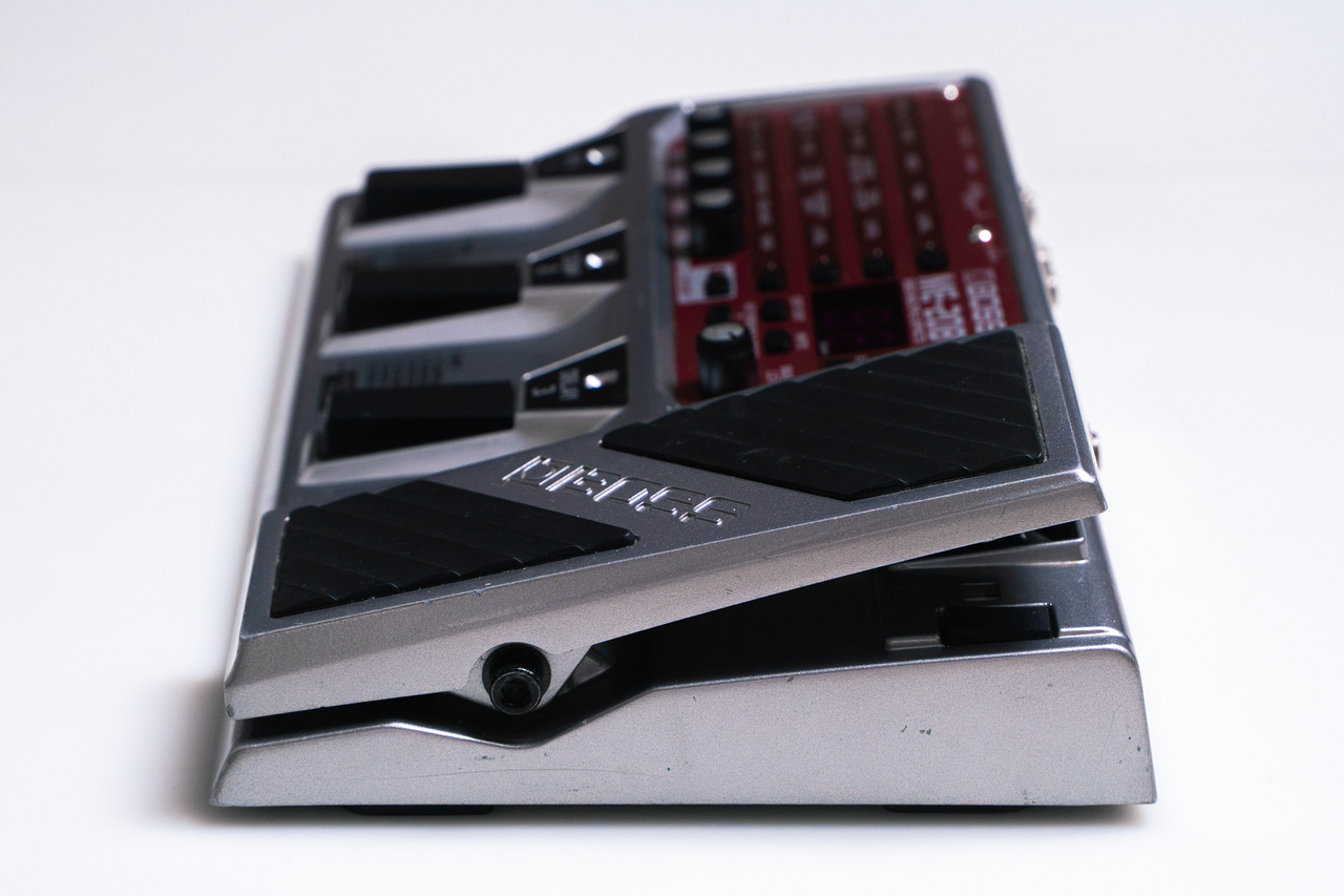 BOSS ME-20B Bass Multiple Effects【GIB横浜エフェクター館】（中古