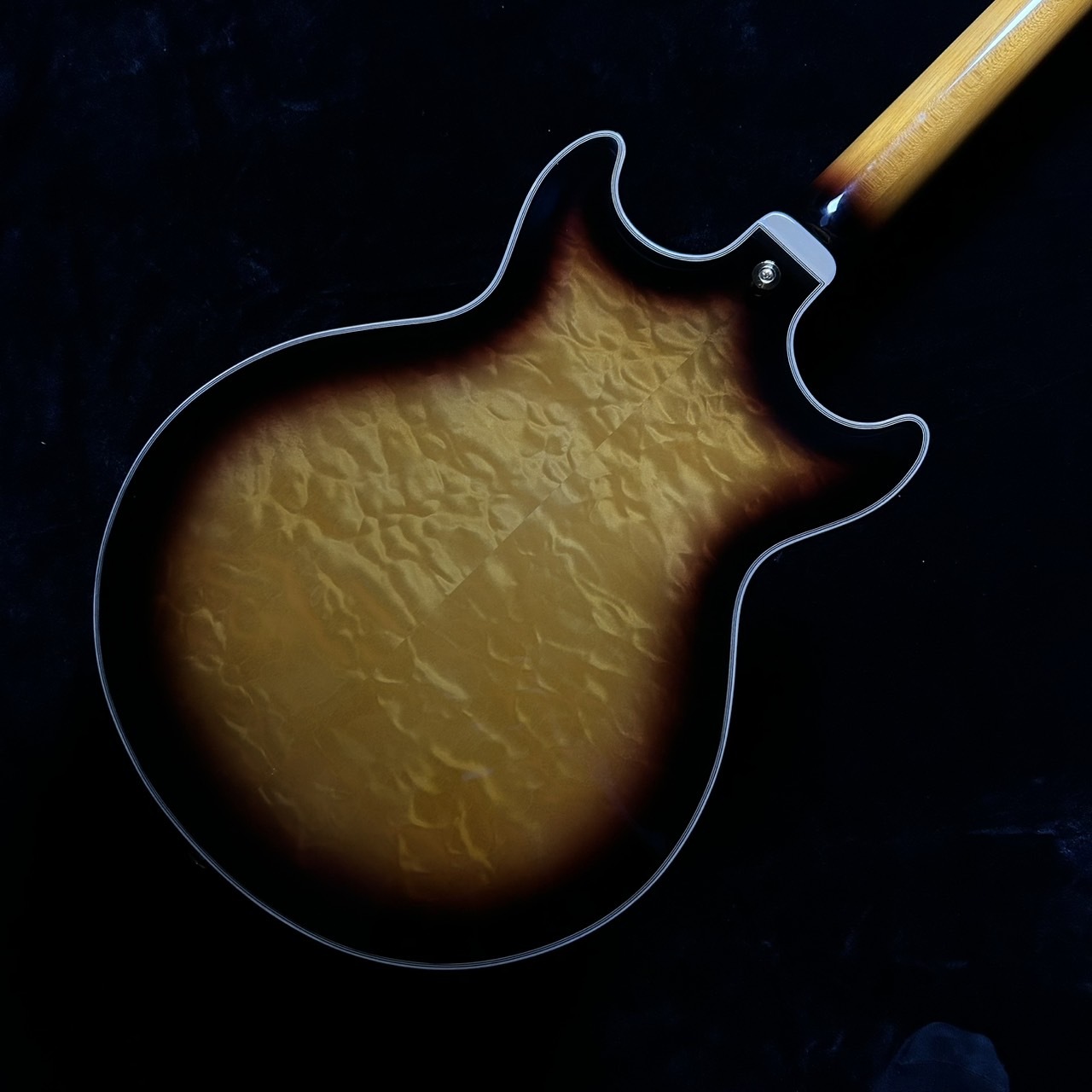 Ibanez AM93QM AYS Antique Yellow Sunburst セミアコ 現物画像（新品