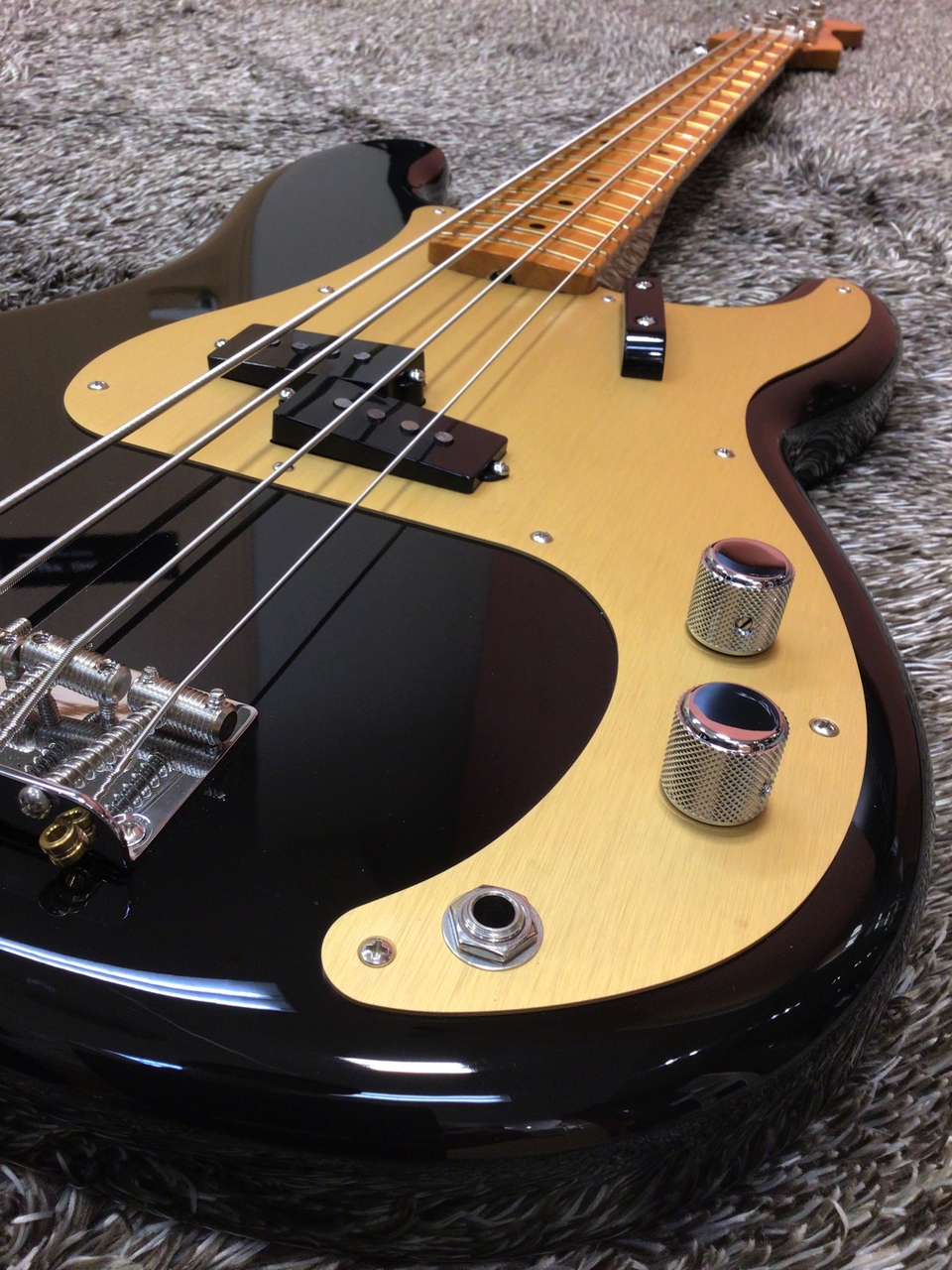 Fender Vintera II '50s Precision Bass, Maple Fingerboard, Black