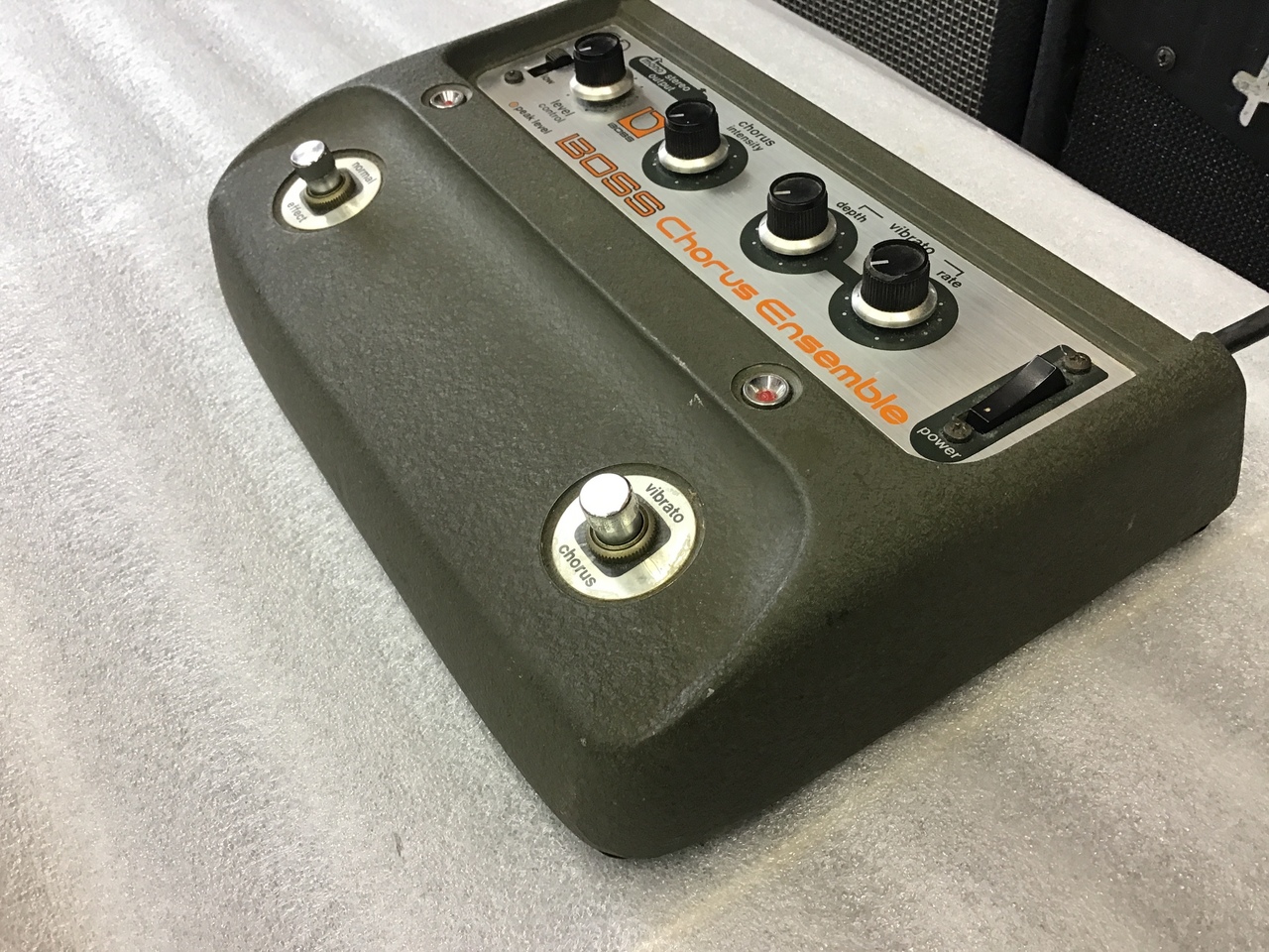 BOSS CE-1 Chorus Ensemble（ビンテージ）【楽器検索デジマート】
