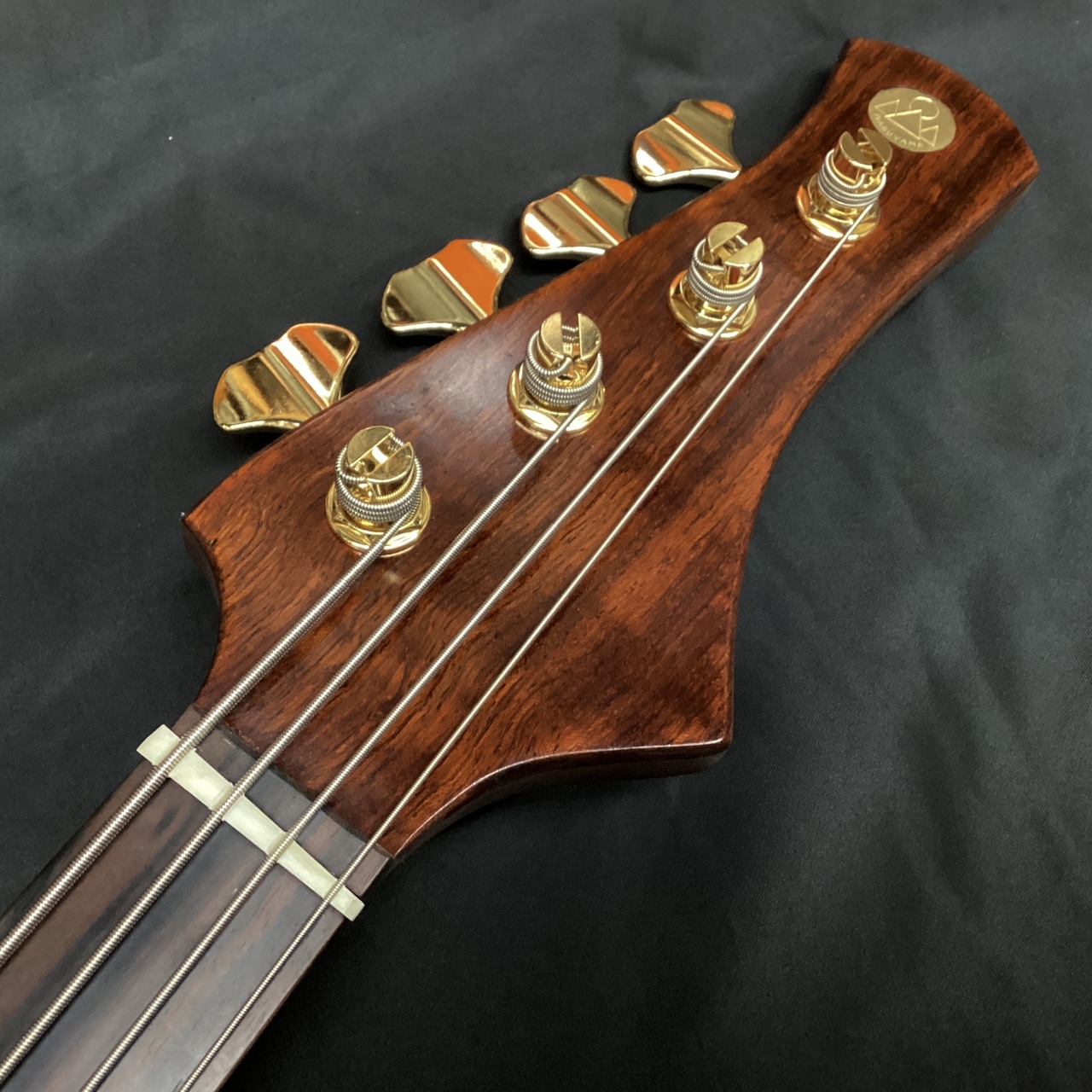 Maru Bass Shiba -柴-「拭き漆」仕上げ Bolt-on Neck 4strings (国産 4