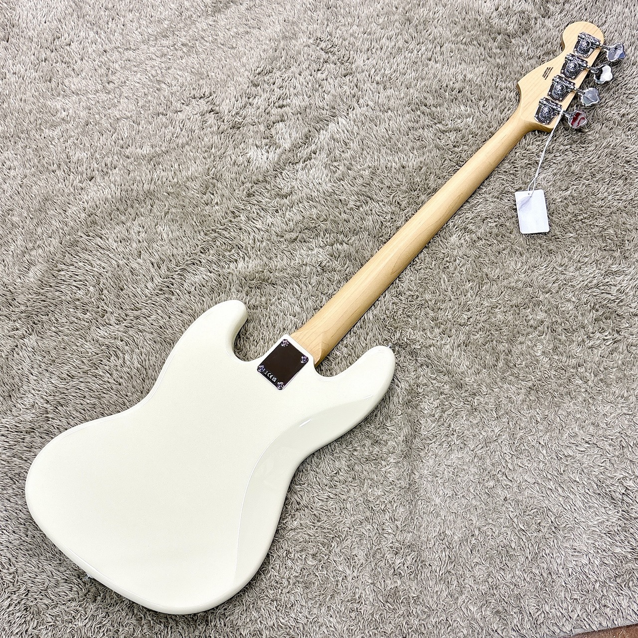 Fender Standard Jazz Bass Olympic White / Laurel 【2025年