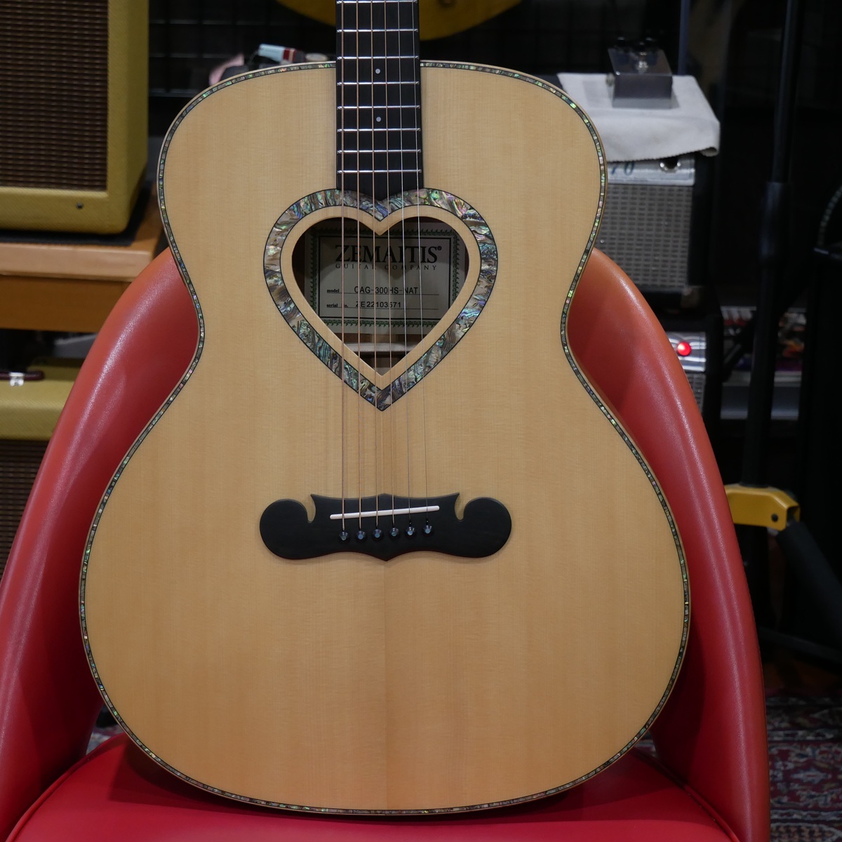 Zemaitis CAG-300HS Natural 【特別価格】【エレアコ】(新品特価/送料 Zemaitis CAG-300HS Natural 【特別価格】【エレアコ】(新品特価/送料