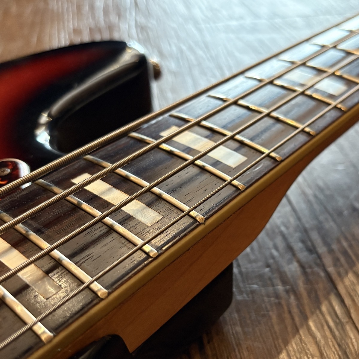 Tomson Jazz Bass タイプ Electric Bass（中古/送料無料）【楽器