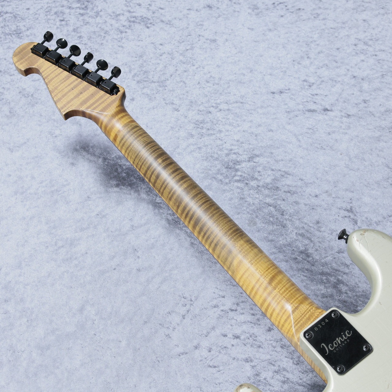 Iconic Guitars Vintage Modern 62S Heavy Relic -Inca Silver- USED