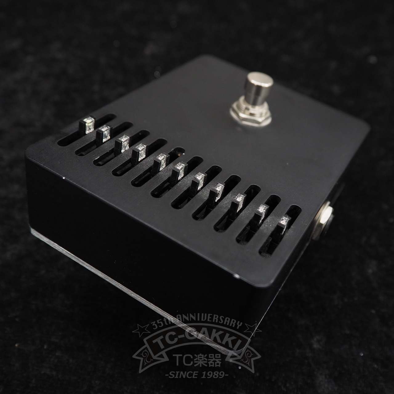 【新品・未使用・レア】Leqtique 10 Band EQ Leqtique10Band EQ MatteBlack /Red LED グラフィック