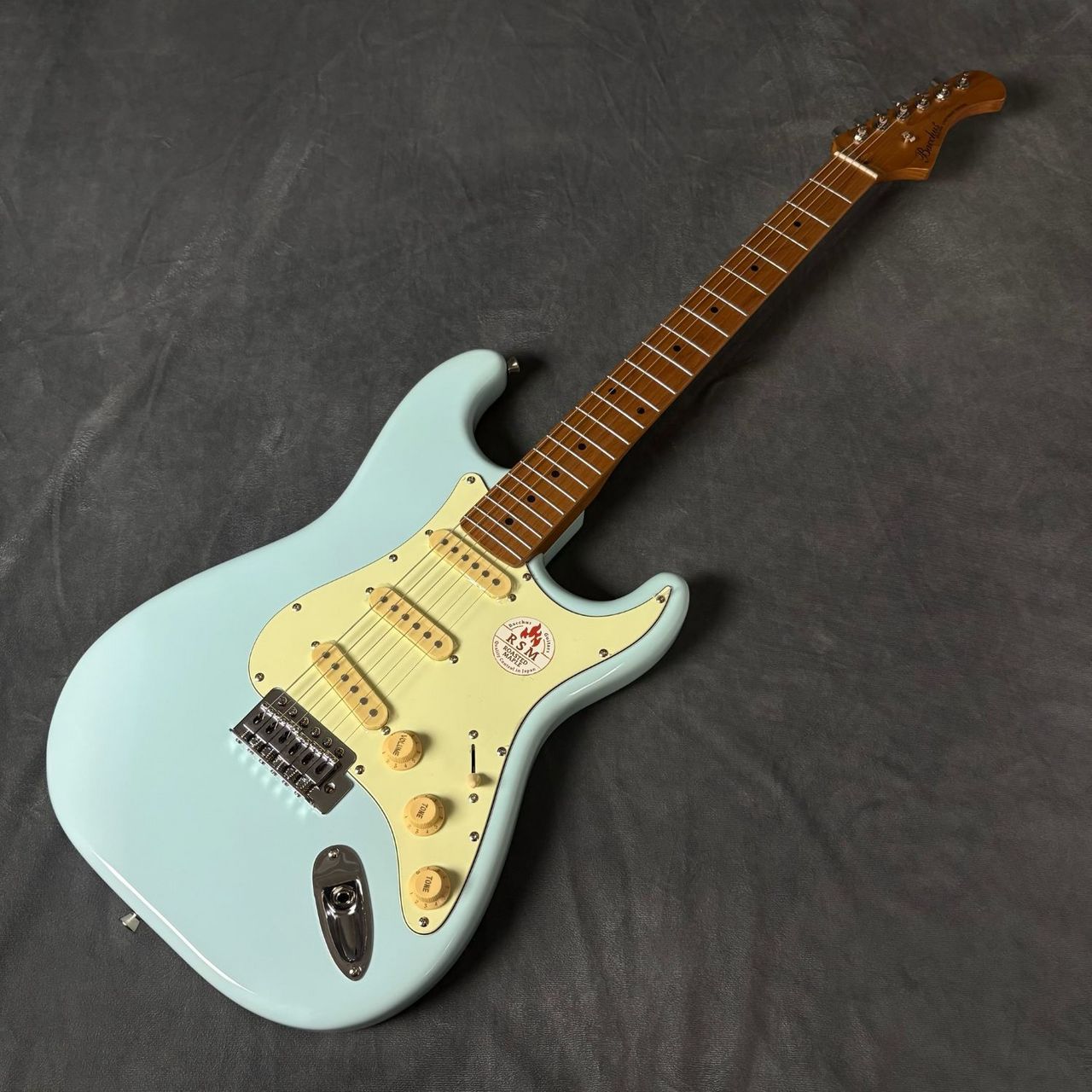 ★美品★Bacchus バッカス　ストラトローステッドメイプル　サーフグリーン 楽天市場】Bacchus BST-1-RSM/M SFG バッカス エレキギター