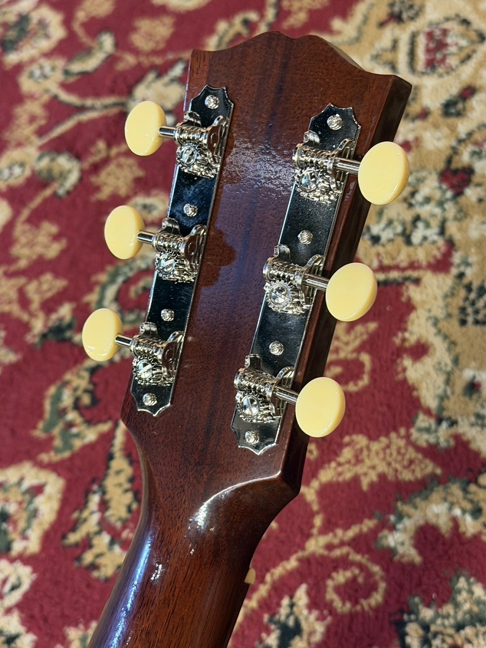 Gibson Custom Shop Historic Reissue Collection 1942 Banner J-45